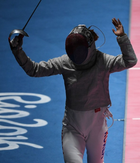 Olympic gold medallist Kim Ji-yeon claimed a comprehensive final victory as the Asian Fencing Championships opened today ©Getty Images