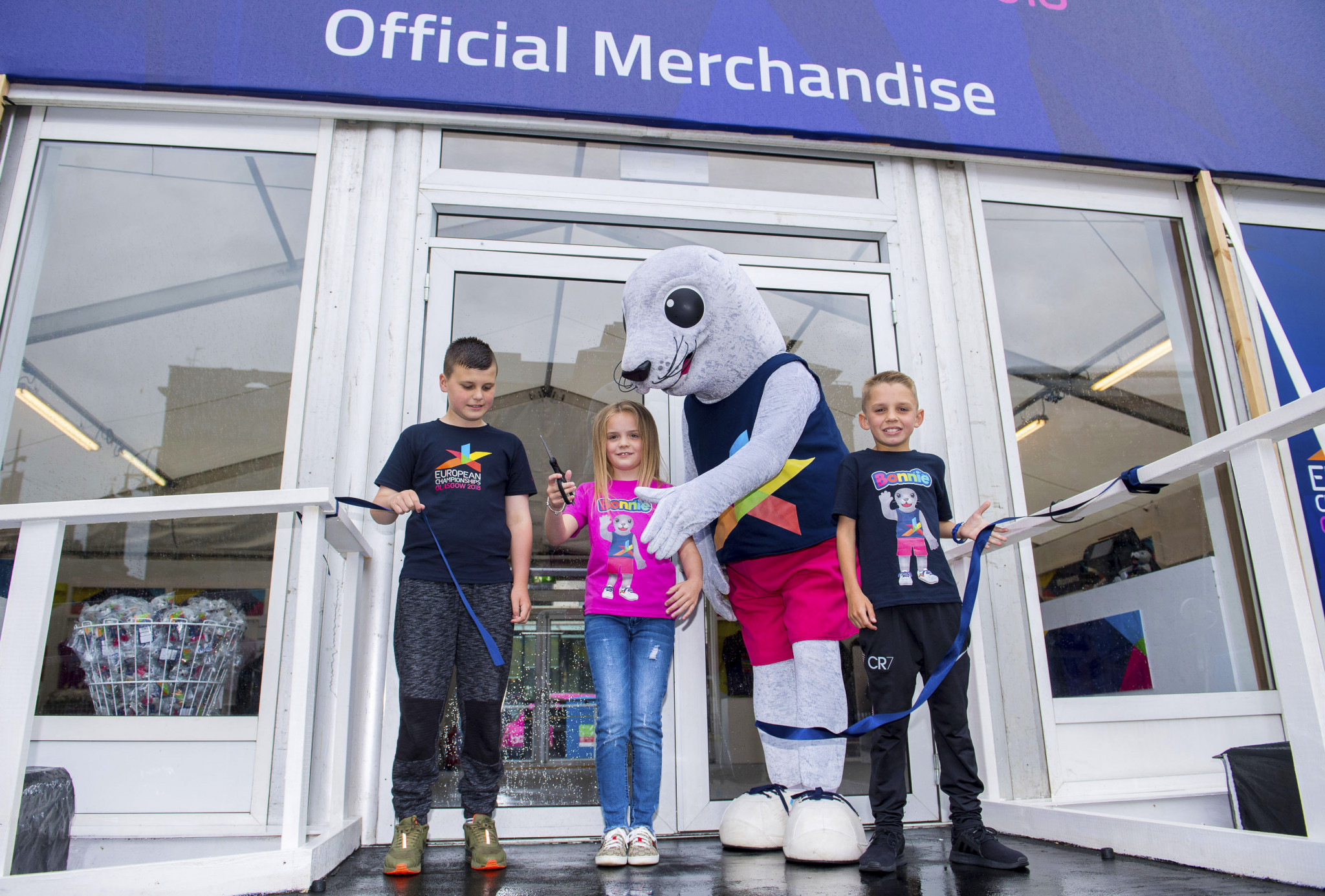 Bonnie the Seal opened the store alongside local children ©Glasgow 2018