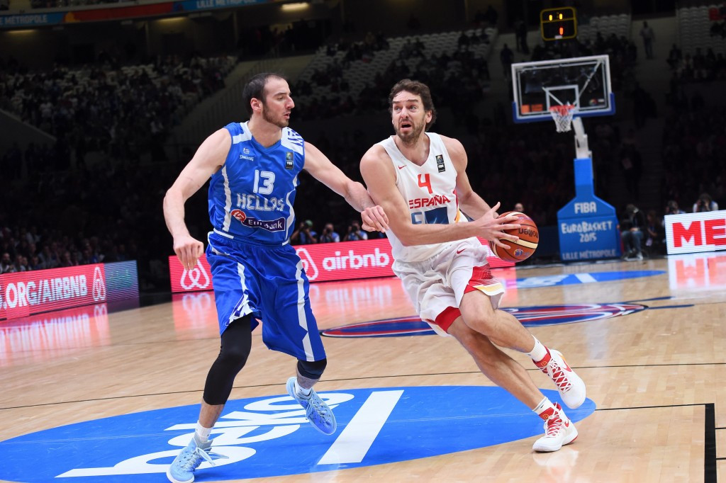 Spain win thriller to advance to 2015 EuroBasket semi-finals as holders France see off Latvia