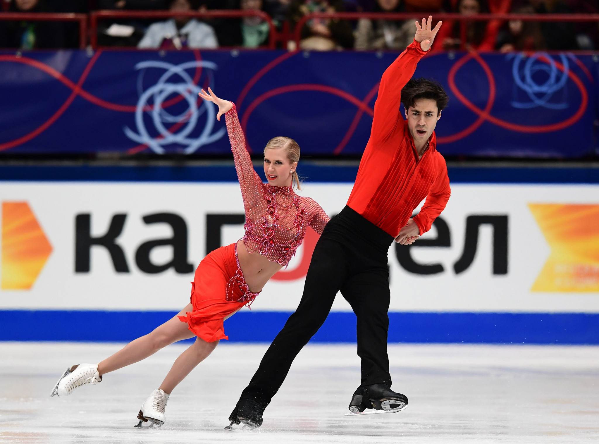 Andrew Poje and Kaitlyn Weaver won World Championship bronze in Milan in March ©Getty Images