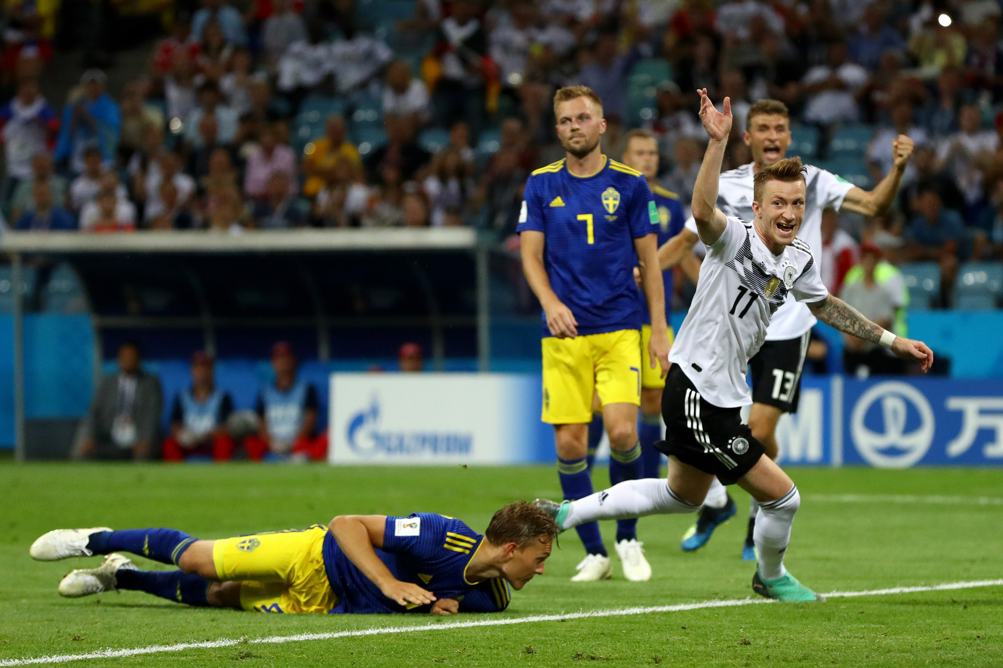 Marco Reus equalised as Germany looked to avoid becoming the fourth straight defending champions to suffer group stage elimination ©Getty Images