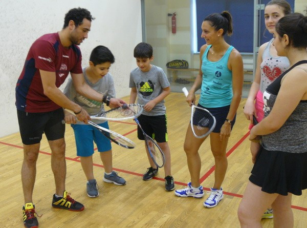 The star players held sessions with Armenian youngsters ©WSF