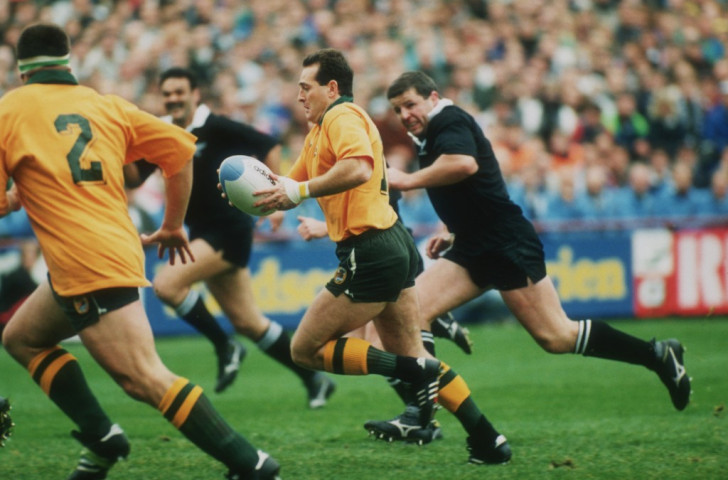 David Campese in his pomp, taking a central role in Australia's semi-final defeat of defending champions New Zlealand en route to their 1991 World Cup viictory ©Getty Images