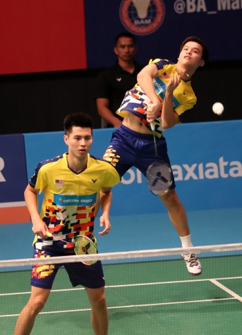 Malaysia's Ong Yew Sin and Teo Ee Yi gave the home crowd something to cheer by beating second seeds Mathias Boe and Carsten Mogensen in the men's doubles ©BWF