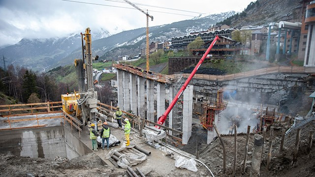 Construction work is underway in Soldeu ©FIS
