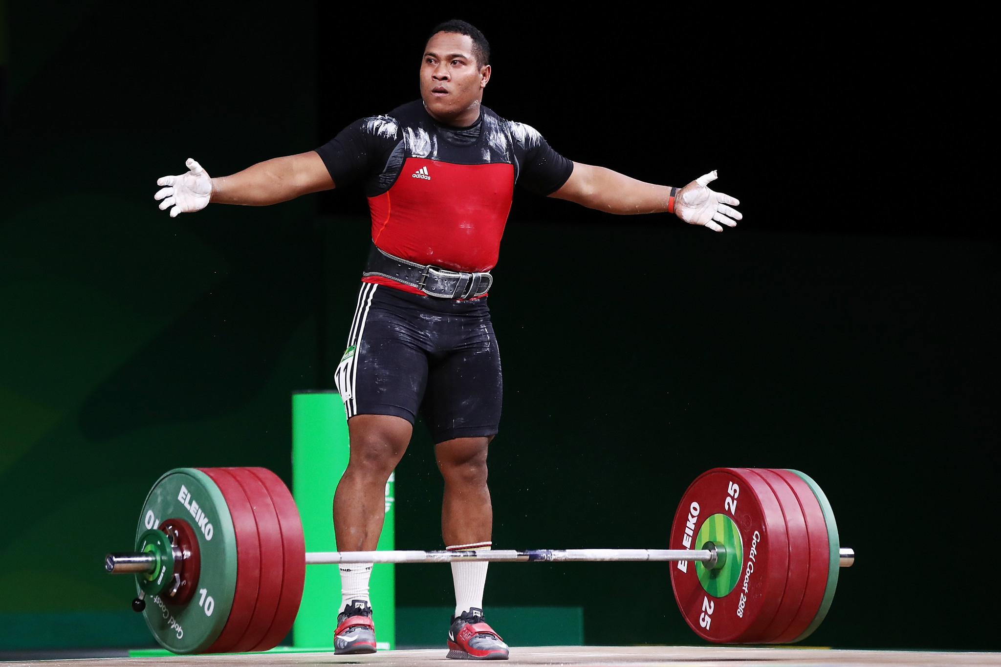 Steven Kari also won the under-94kg men's title at the Commonwealth Games ©Getty Images