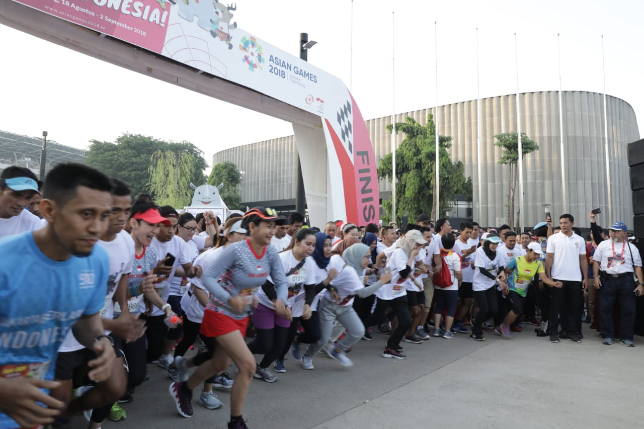 Runners set off in Jakarta ©OCA
