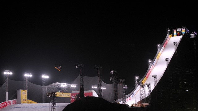 A snowboard big air event due to take place in Düsseldorf has been cancelled ©FIS