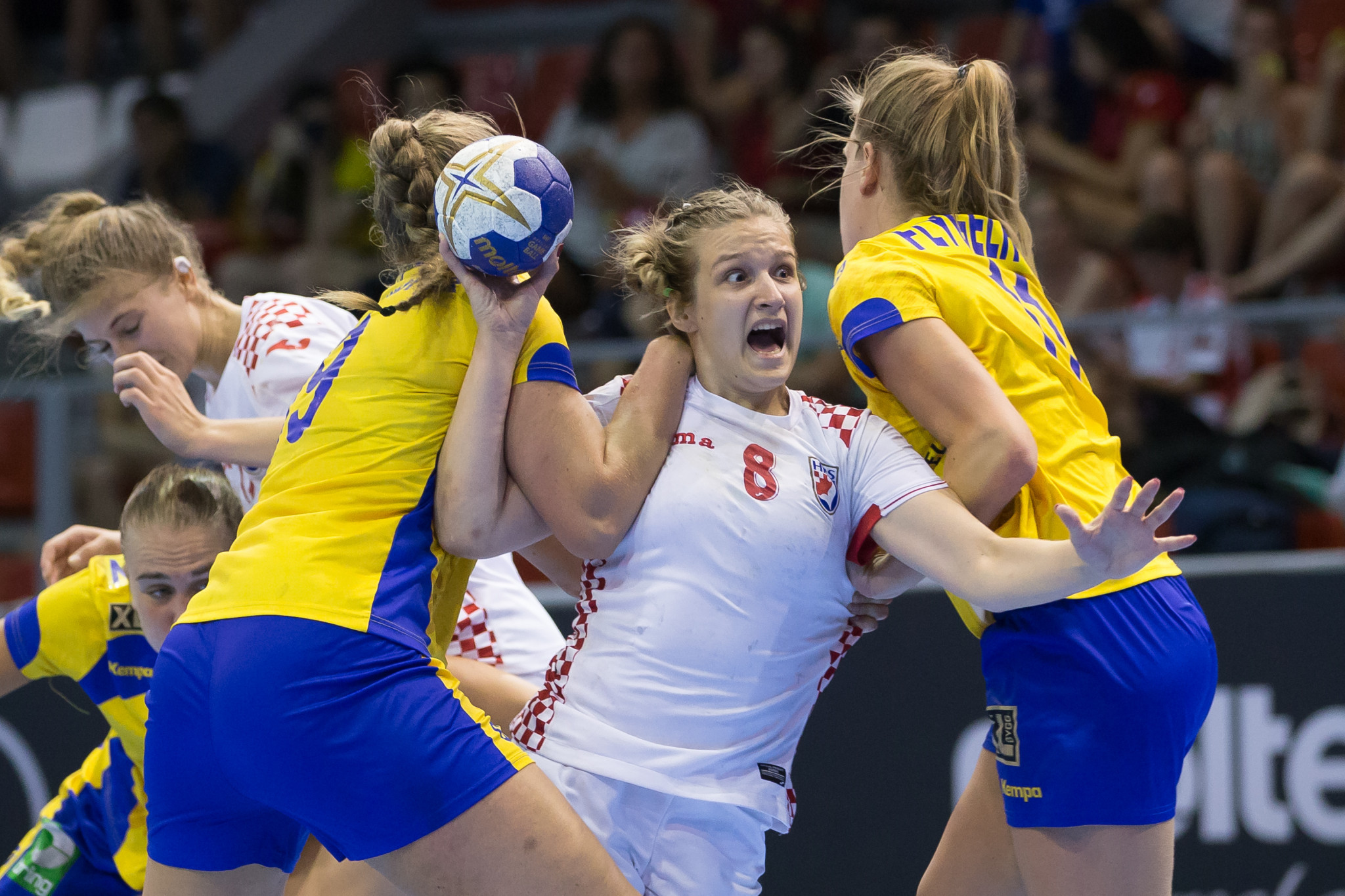 Iceland, South Korea, France and Croatia all booked knockout berths as the Women's Junior World Handball Championship continued ©Debrecen 2018