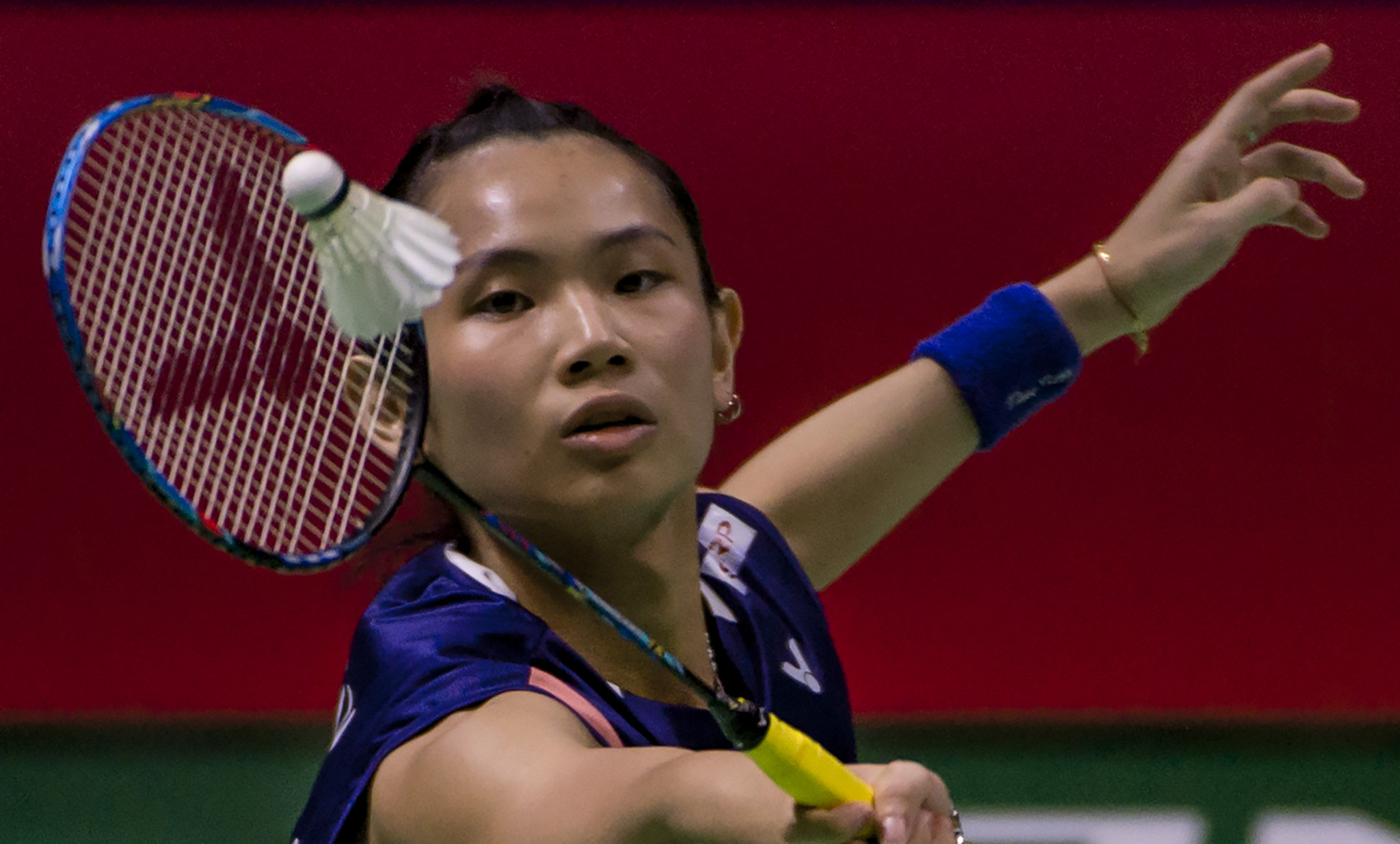 Top seeds prevail in singles semi-finals at BWF Indonesia Open