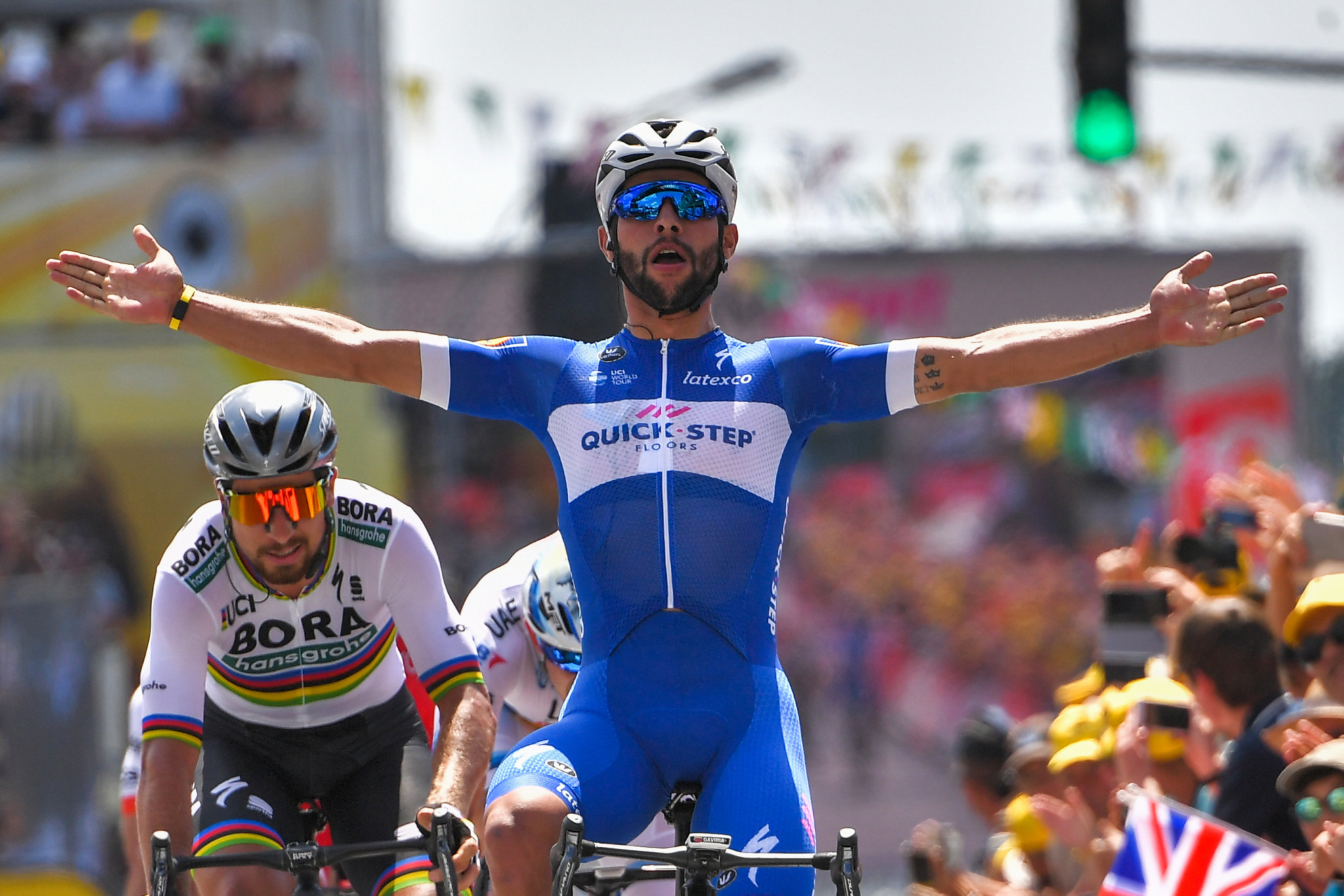 Fernando Gaviria triumphed in a sprint finish on a dramatic first day of the race ©Getty Images
