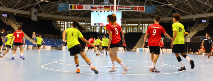 Action begun today at the Under-21 World Korfball Championships in Budapest ©IKF