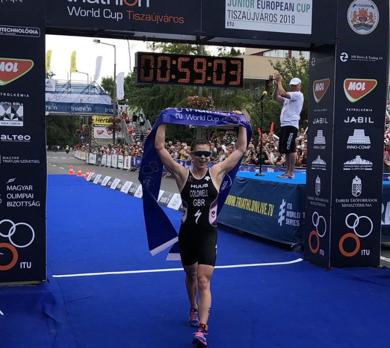 Coldwell wins ITU Triathlon World Cup before hailstorm forces men's race to be cancelled