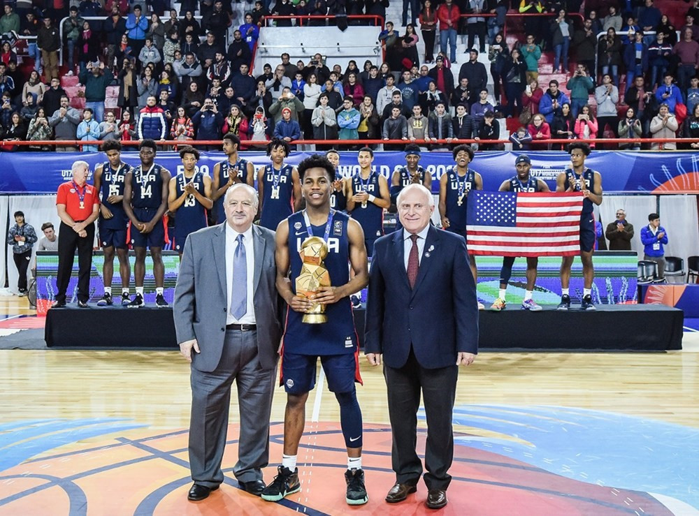 The United States were crowned under-17 champions with victory over France ©FIBA