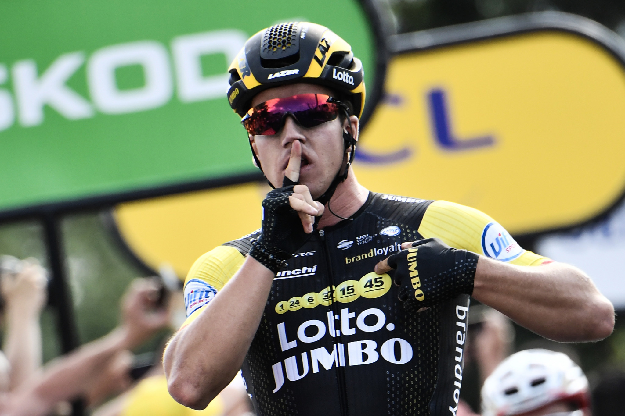 Groenewegen beats Gaviria in sprint on seventh stage at Tour de France