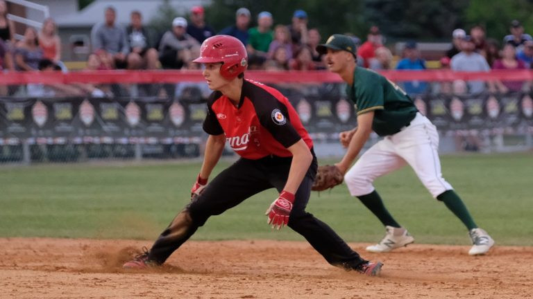 Australia beat hosts Canada today to move to within one win from reaching the final at the Junior Men's Softball World Championship in Prince Albert ©WBSC