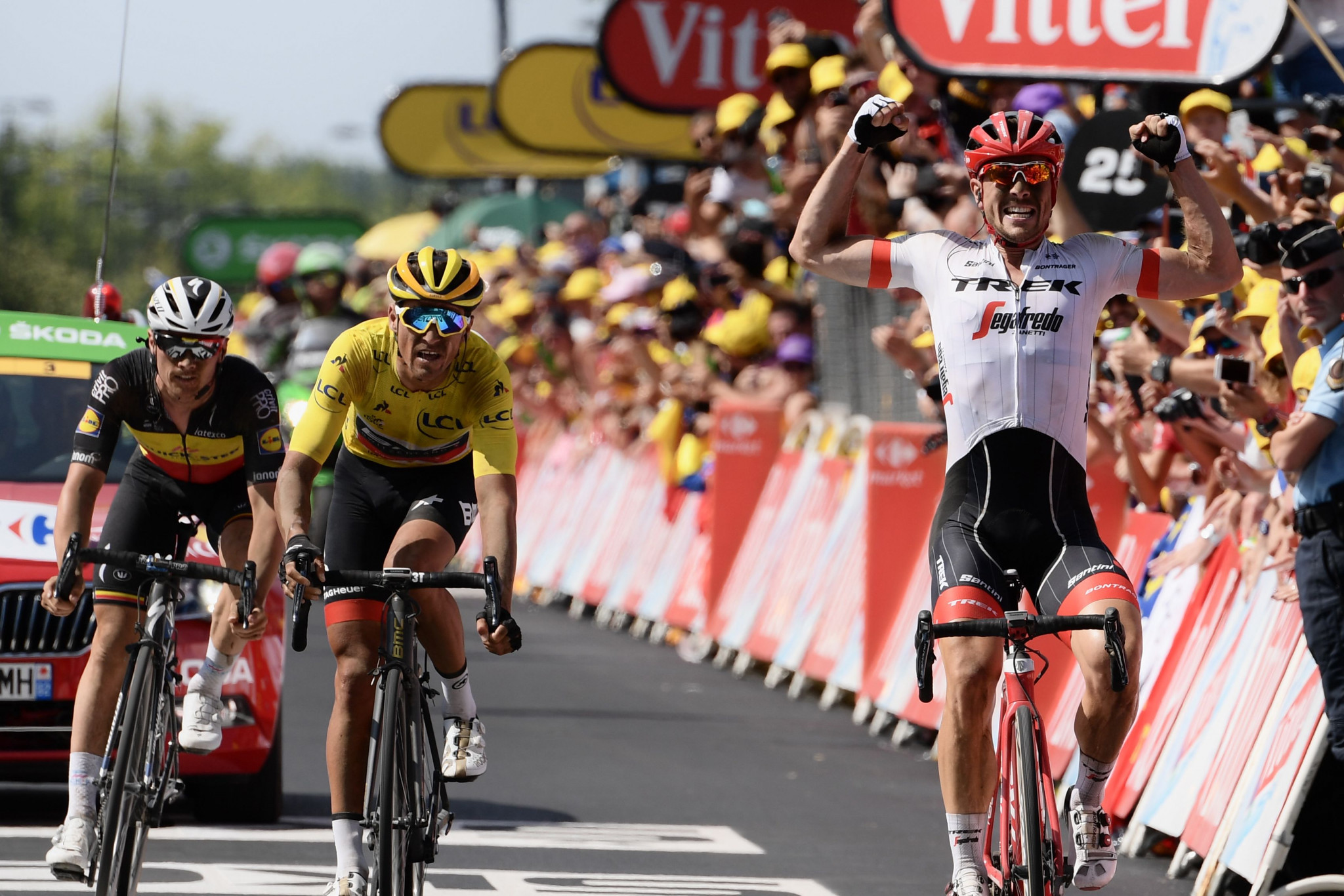 Degenkolb earns emotional win as cobbled stage tests Tour de France hopefuls