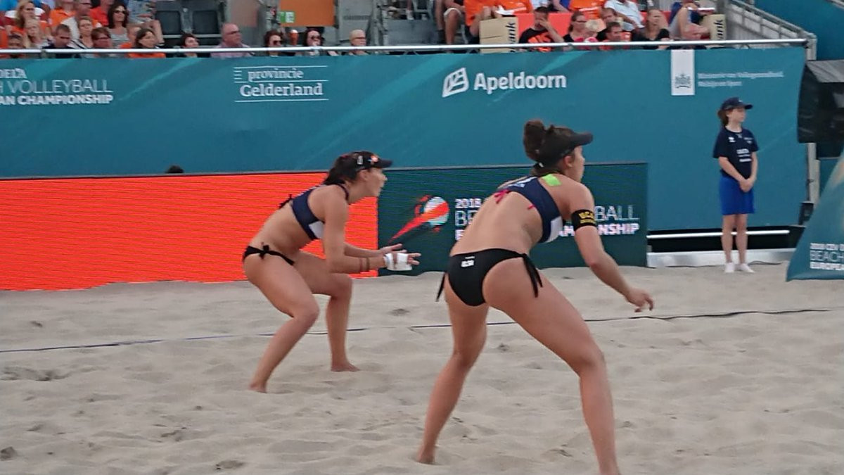 Spain's Liliana Fernández Steiner and Elsa Baquerizo McMillan beat top-seeded Germans Chantal Laboureur and Julia Sude in the women's quarter-finals ©DELA European Championship Beach Volleyball 2018/Twitter