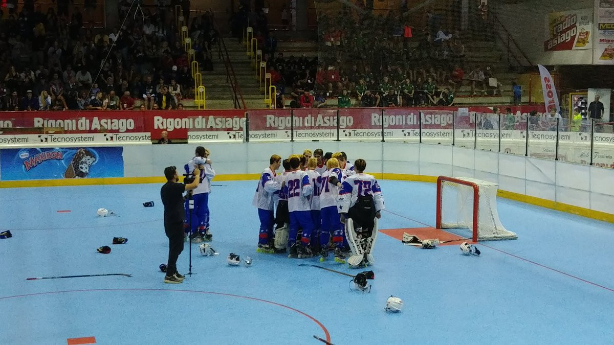 The United States have sealed the successful defence of their women's title at the Inline Hockey World Championships ©dani3boyz/Twitter