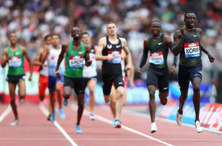 Kenya's Emmanuel Korir wins the 800m at the IAAF Diamond League meeting in London in a personal best of 1:42.05, the fastest time run this season ©Getty Images  