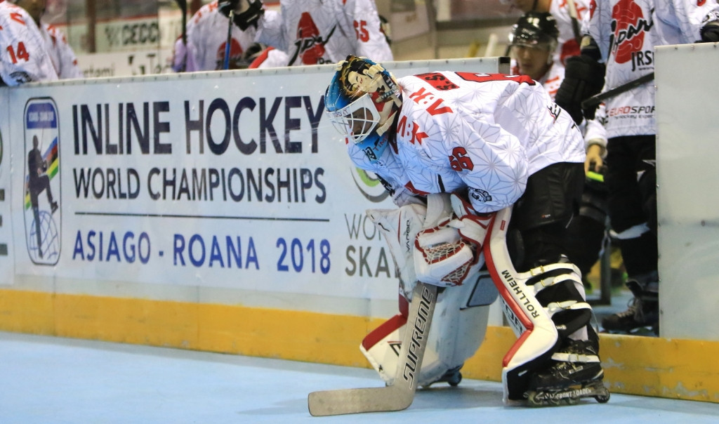 Action in the men's event begun today at the Inline Hockey World Championships in Italy ©Roberta Strazzabosco and Max Pattis