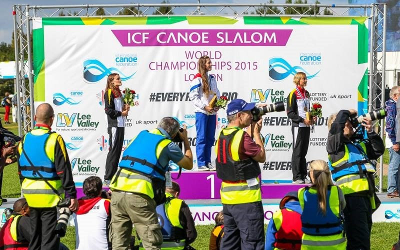 The first medal ceremonies of the Championships took place ©ICF