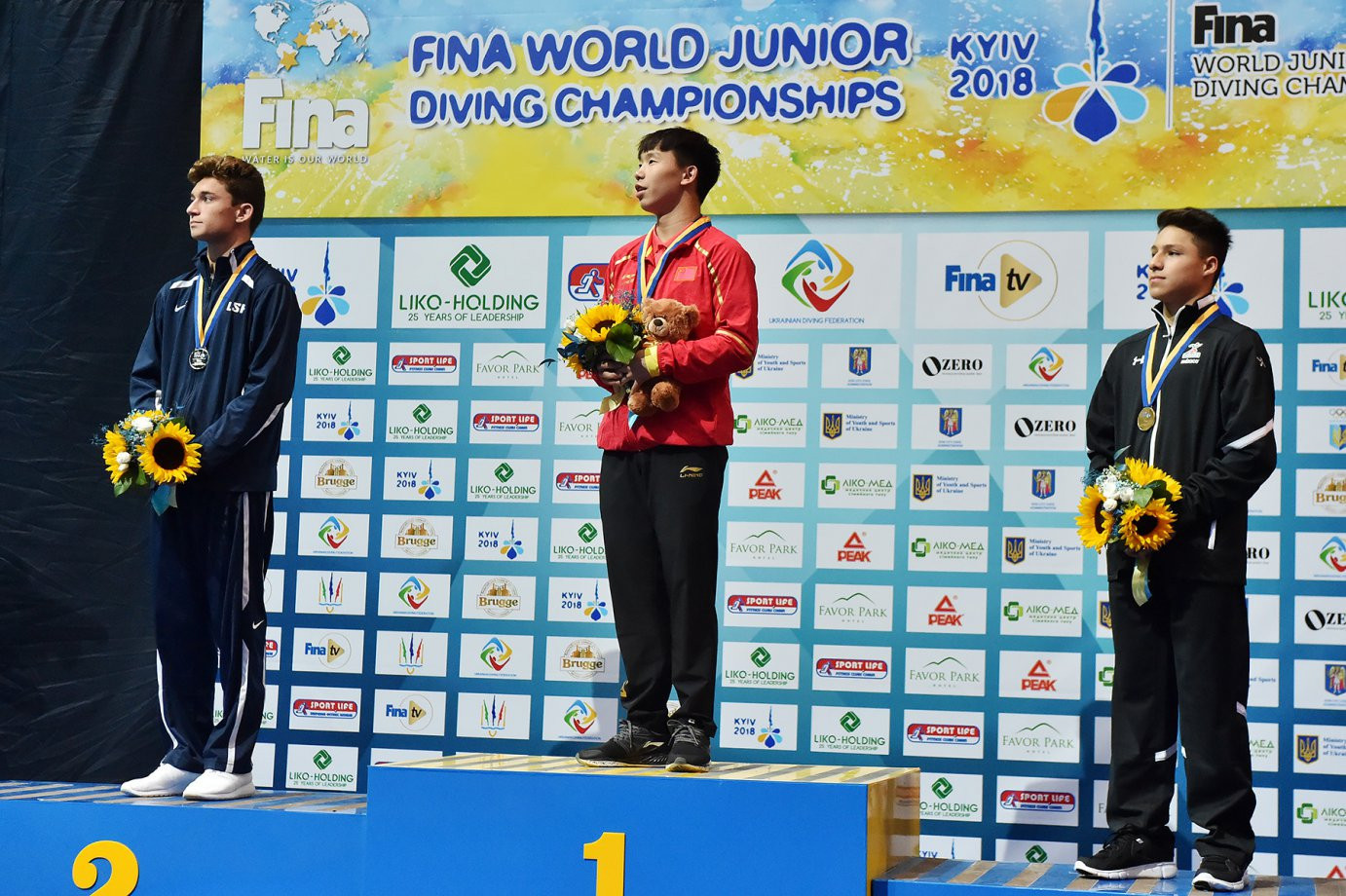 China's Long Daoyi took the medal gold in the boys B-class 1m springboard ©FINA