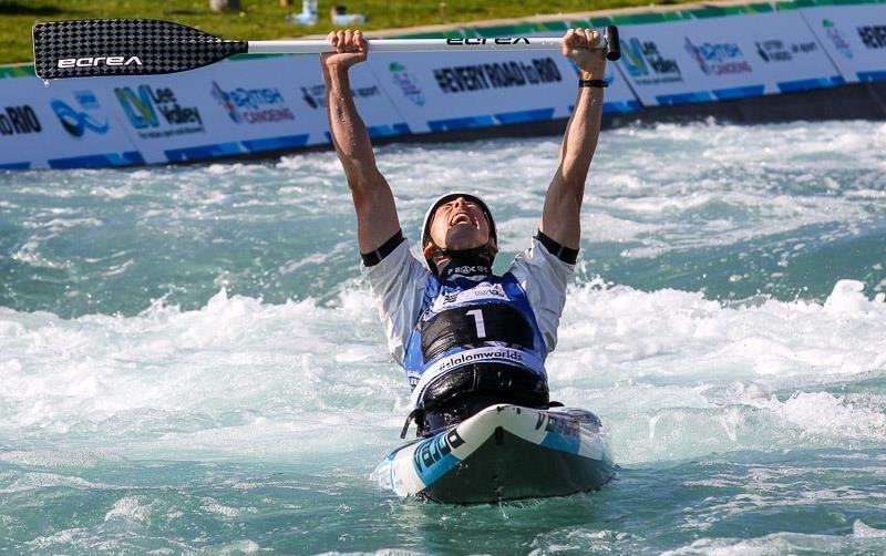 Britain's David Florence earned men's C1 gold in front of a home crowd ©ICF