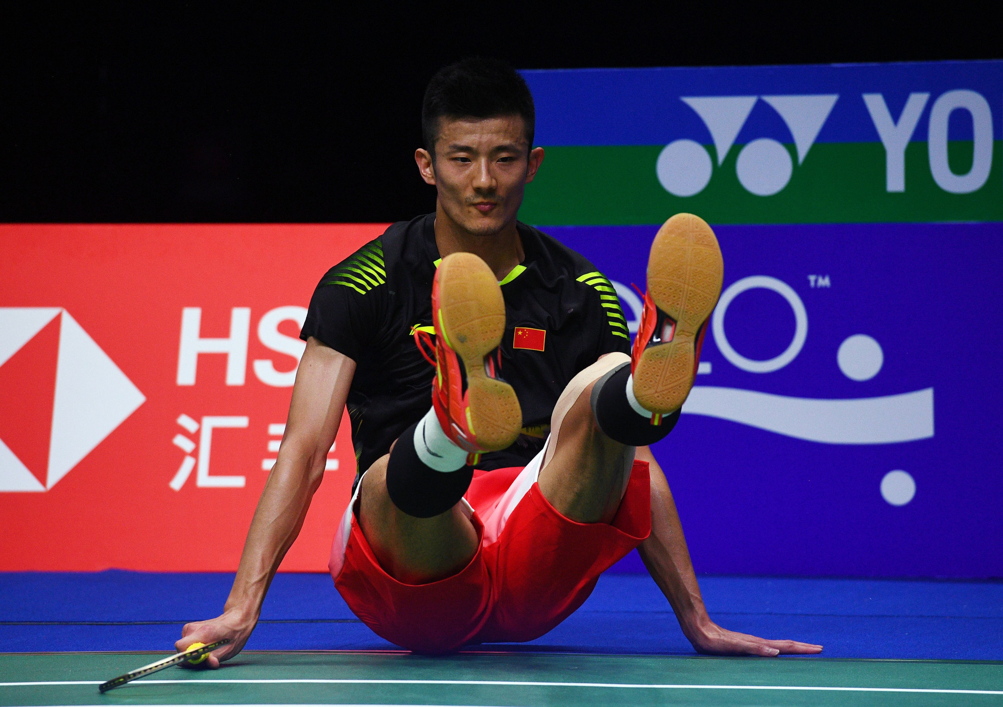 Top seeds and defending singles champions beaten at Badminton World Championships