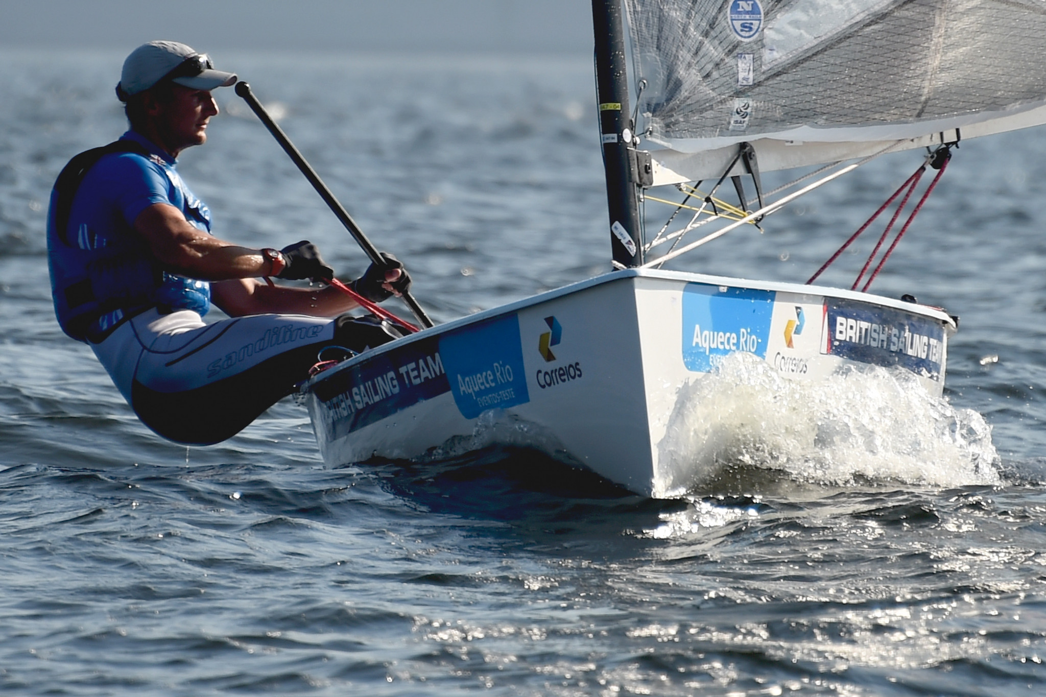 Wright moves to top of leaderboard at Sailing World Championships