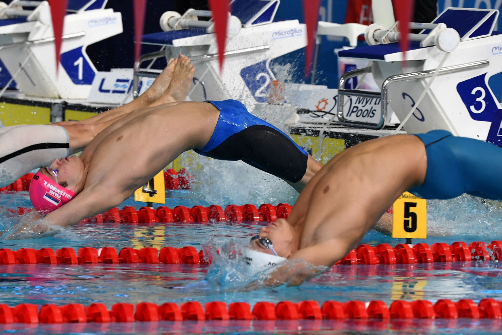 Kliment Kolesnikov of Russia then broke the men's 50m backstroke world record ©Getty Images