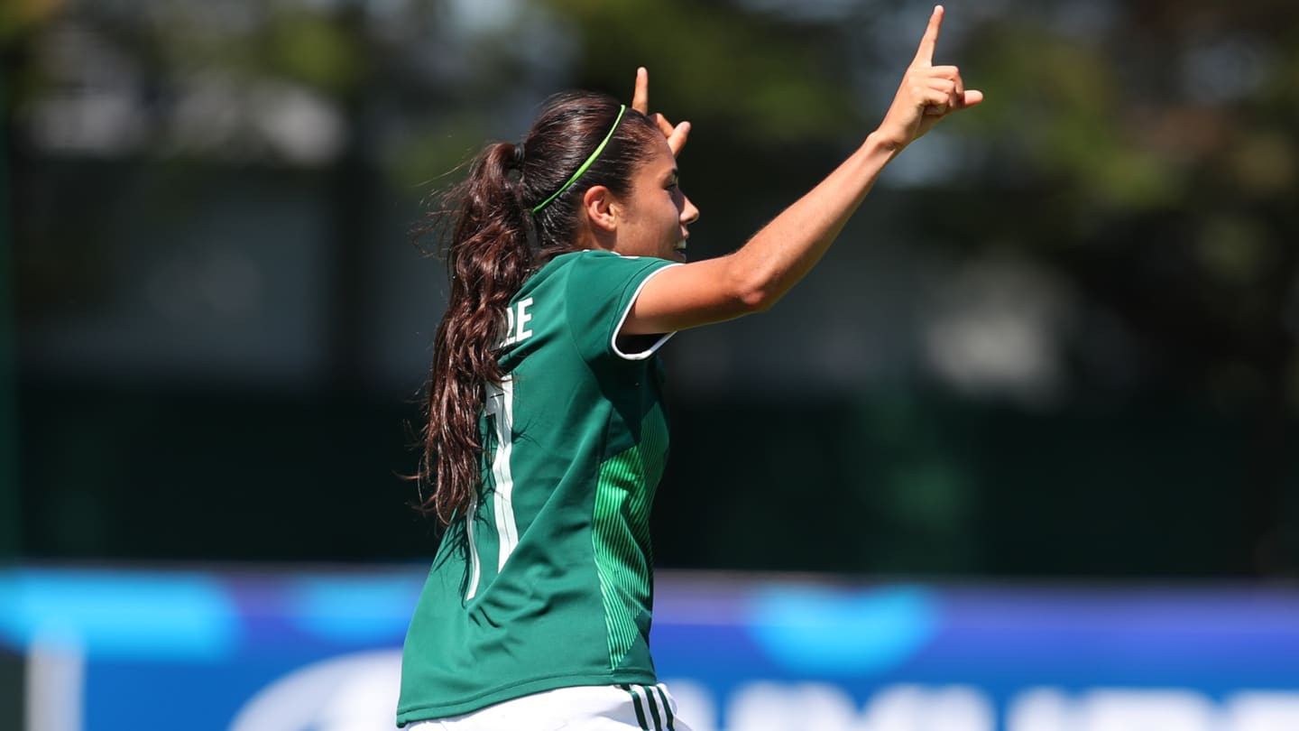 Mexico defeated Brazil 3-2 in their first match ©FIFA