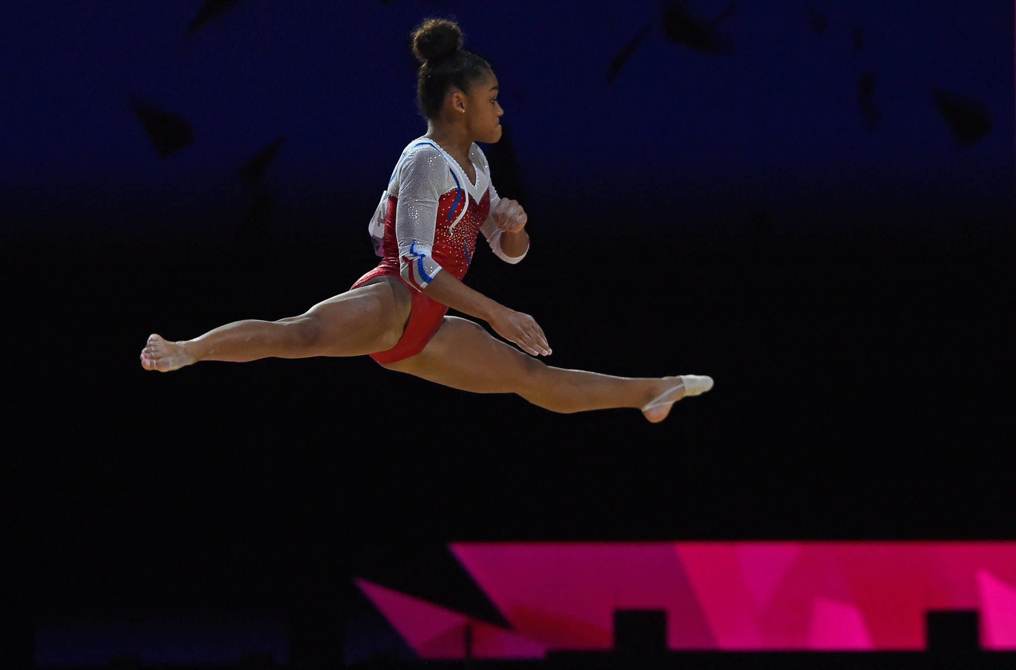 France's Mélanie de Jesus dos Santos came out on top in the floor exercise ©Getty Images