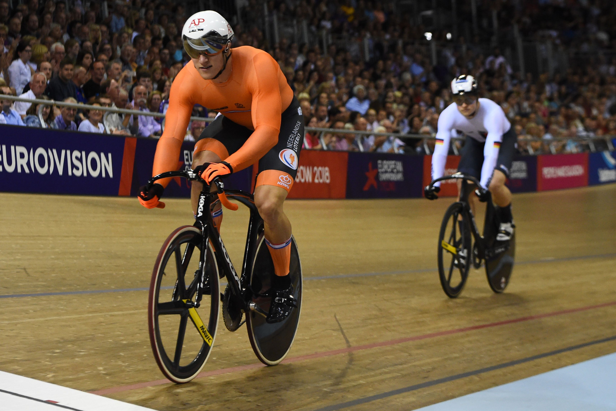 The Netherlands' Jeffrey Hoogland beat Germany's Stefan Bötticher in the men's sprint gold medal final ©Getty Images