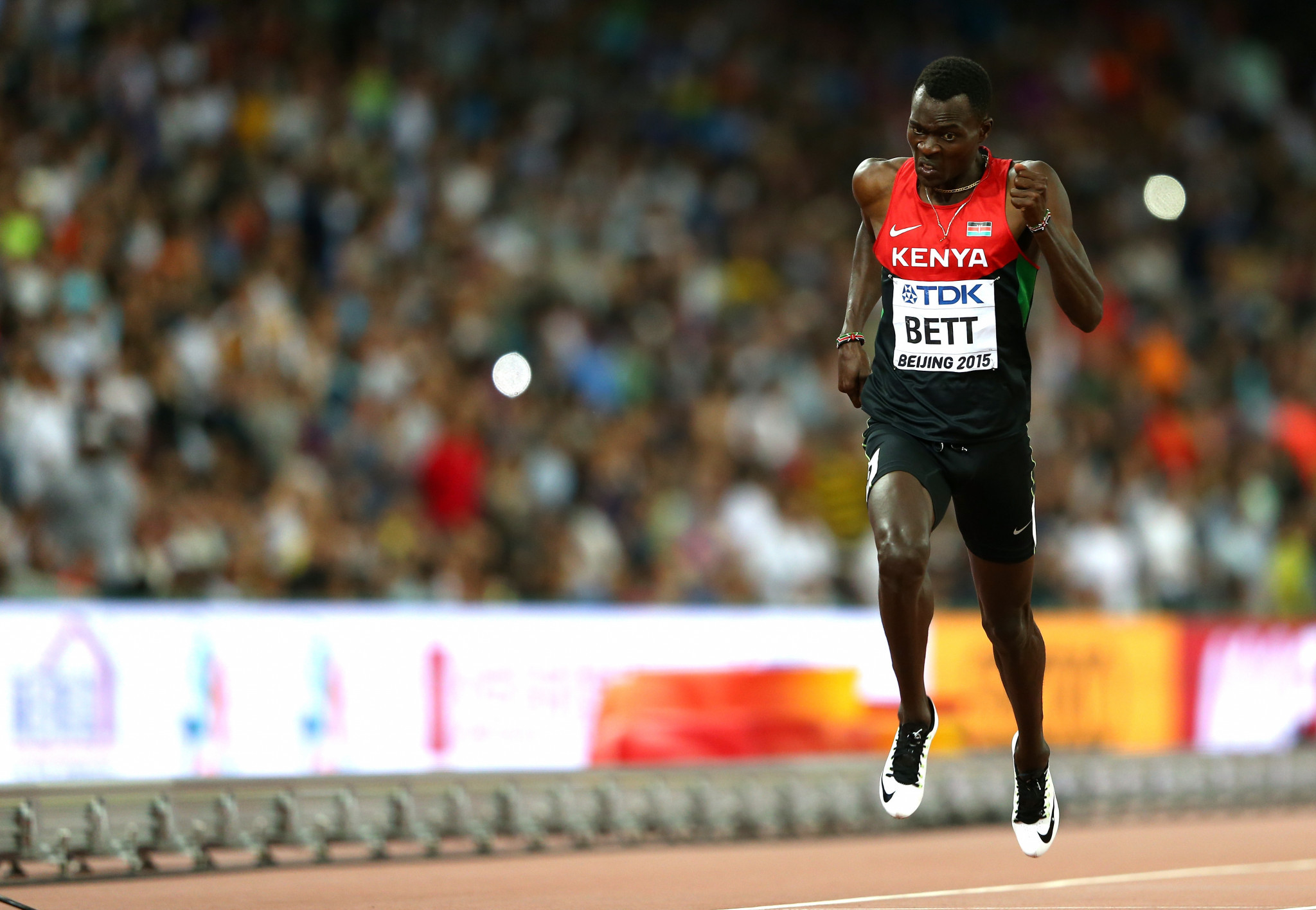 Nicholas Bett powers to the line before winning the world title ©Getty Images