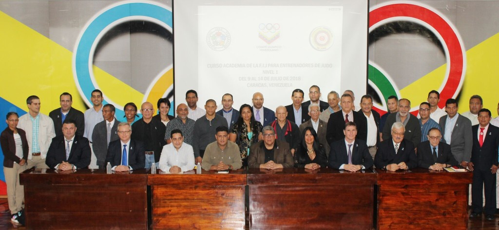 The International Judo Federation signed a schools deal in Caracas ©ITG