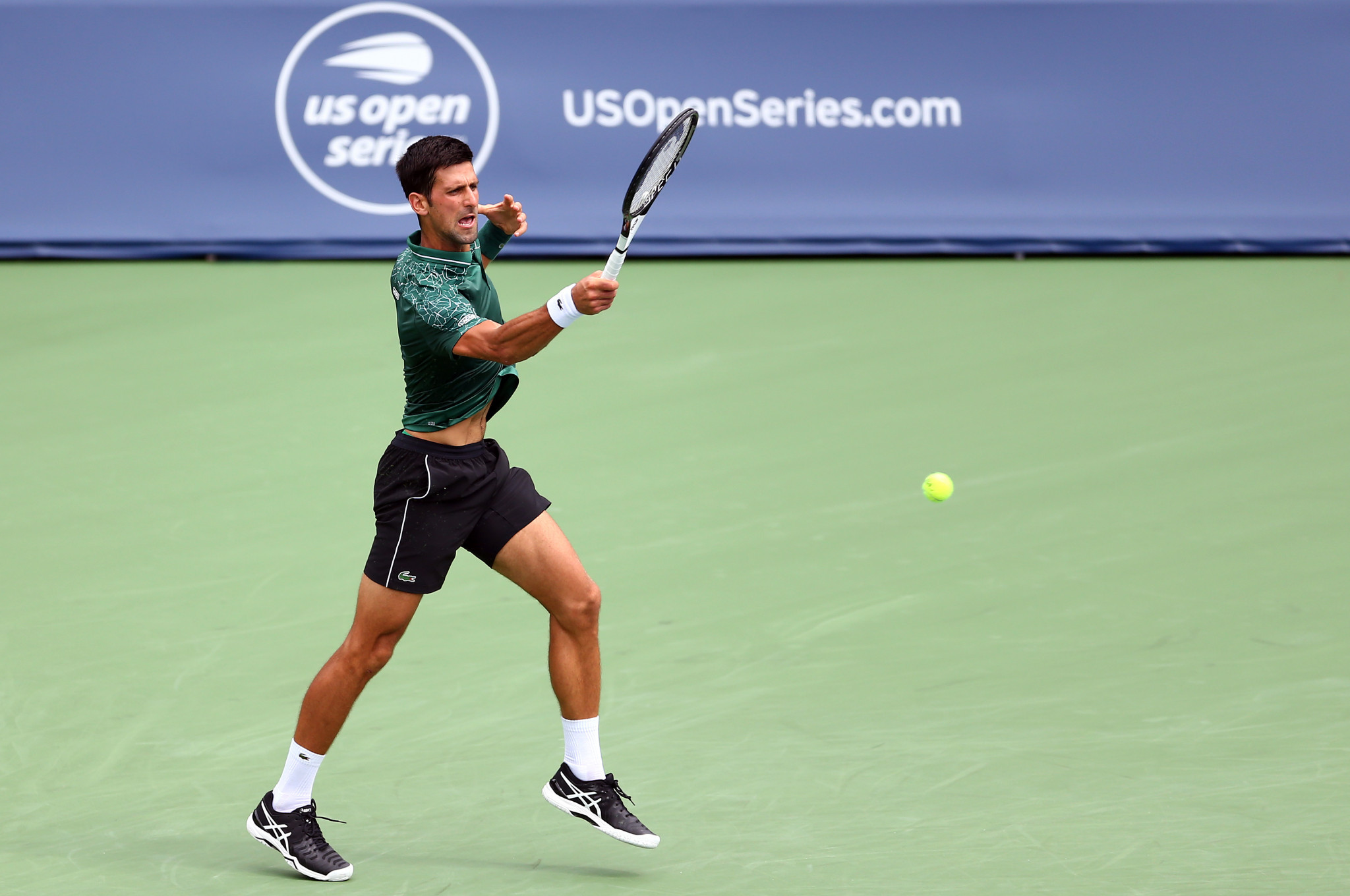 Djokovic continues quest for fifth Rogers Cup title with comfortable victory