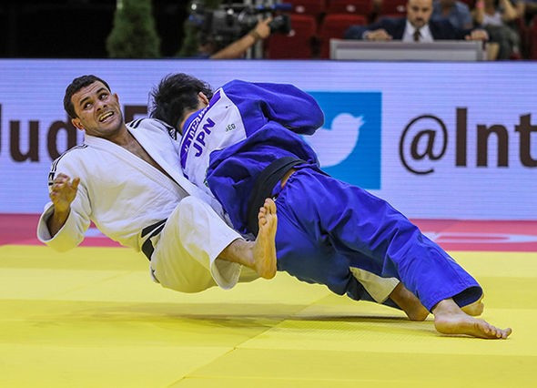 Kenzo Tagawa also clinched victory as he won the men's under-66kg category ©IJF
