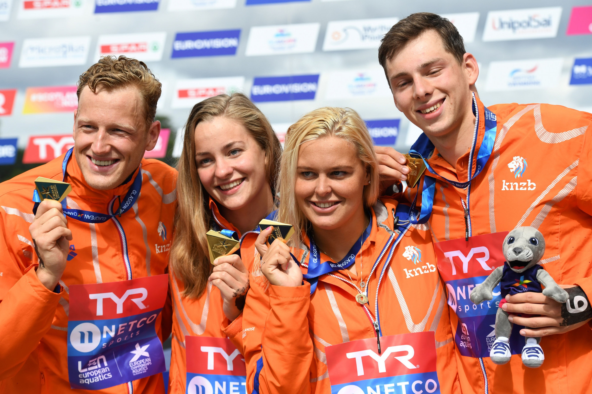 Dutch domination of open water swimming continues with mixed relay title at European Championships