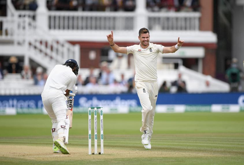 James Anderson remains top the world bowling rankings in Test cricket ©Getty Images