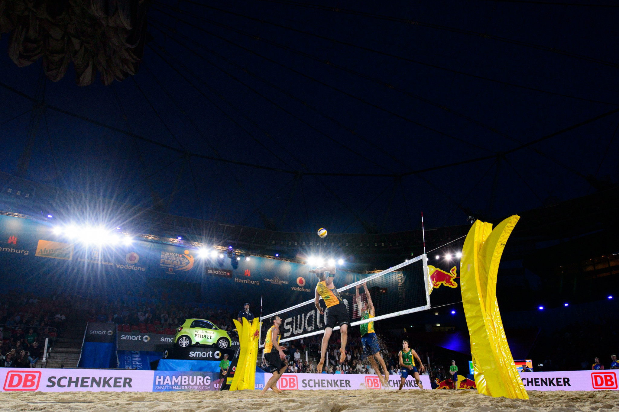 Record prize money will be on offer to the winners of the Beach Volleyball World Tour Finals in Hamburg ©FIVB