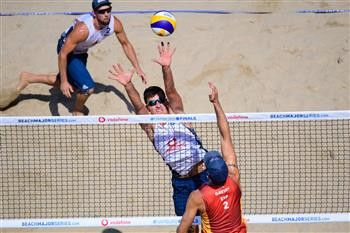 Spain's Gavira and Herrera first to lose medal chance at FIVB Beach Volleyball World Tour Finals in Hamburg 