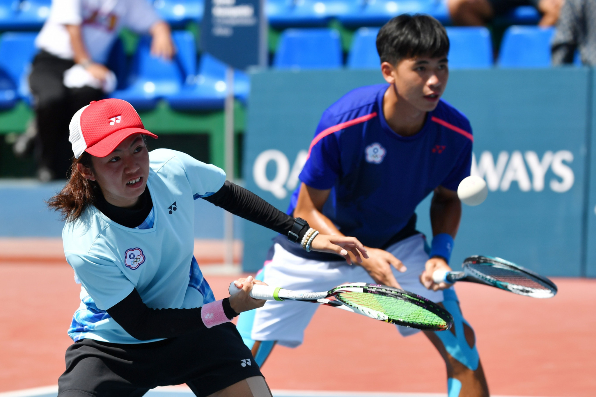 Chinese Taipei's Cheng Chuling and Yu Kaiwen beat South Korea's Kim Kisung and Mun Hyegyeong in the mixed doubles soft tennis final ©Getty Images