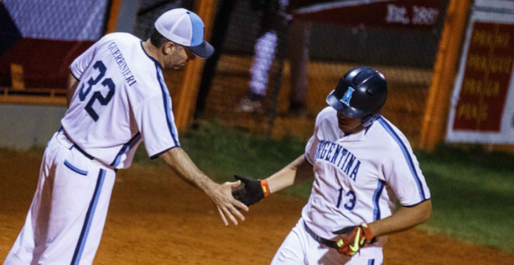 Argentina booked their place in the semi-finals today ©WBSC