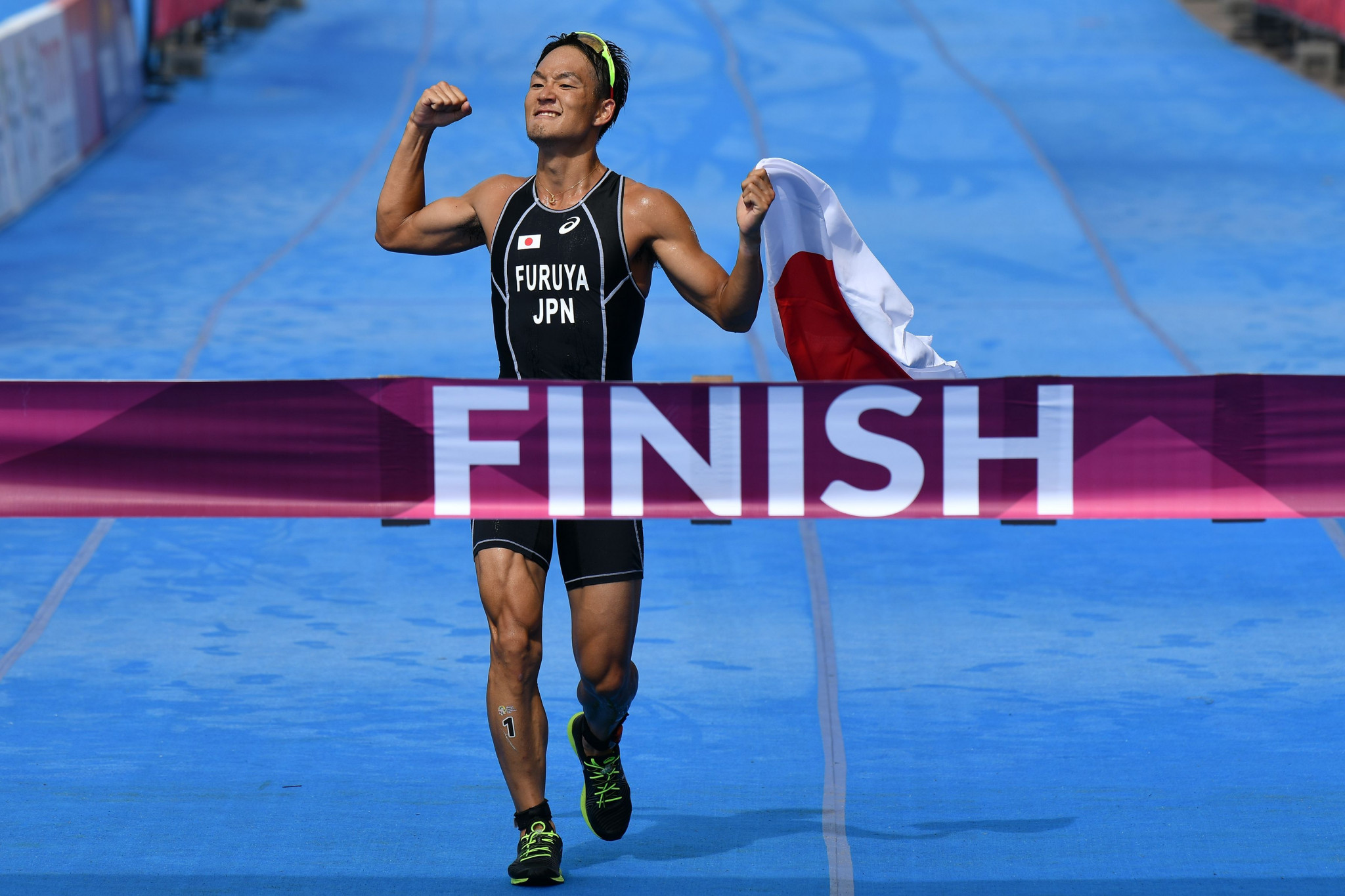 The day started with victory for Japan's Jumpei Furuya in the men's triathlon ©Getty Images