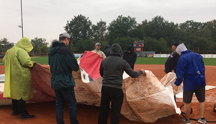 Rain in Prague forced the cancellation of the semi-finals ©WBSC