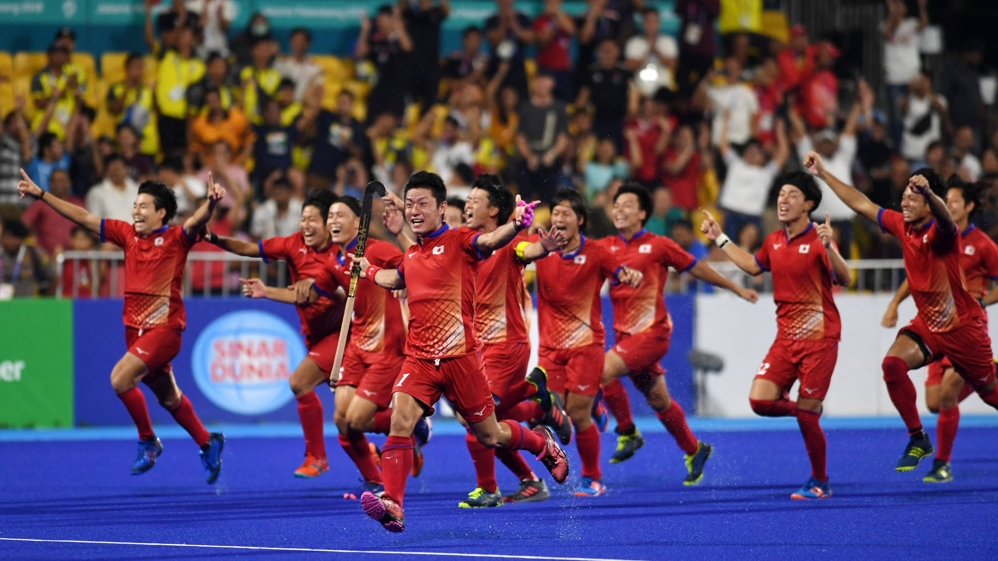 A dramatic men's hockey final was eventually won by Japan in a penalty shoot-out, much to the despair of opponents Malaysia ©Getty Images