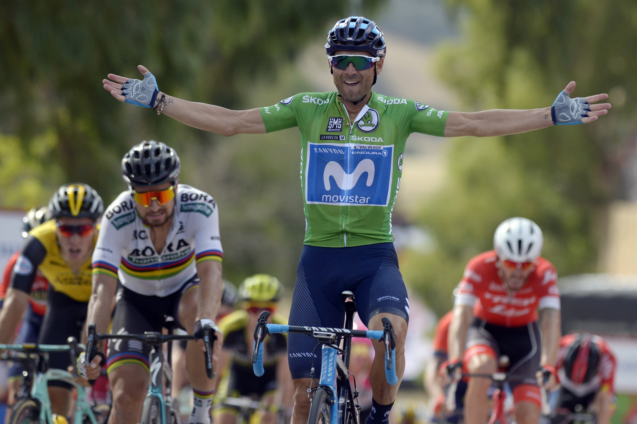 Valverde edges Sagan to stage eight victory at Vuelta a España