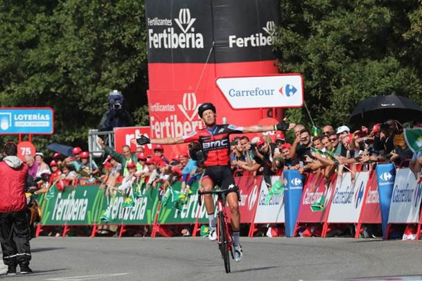  Final sprint sees De Marchi secure his third stage win at Vuelta a España