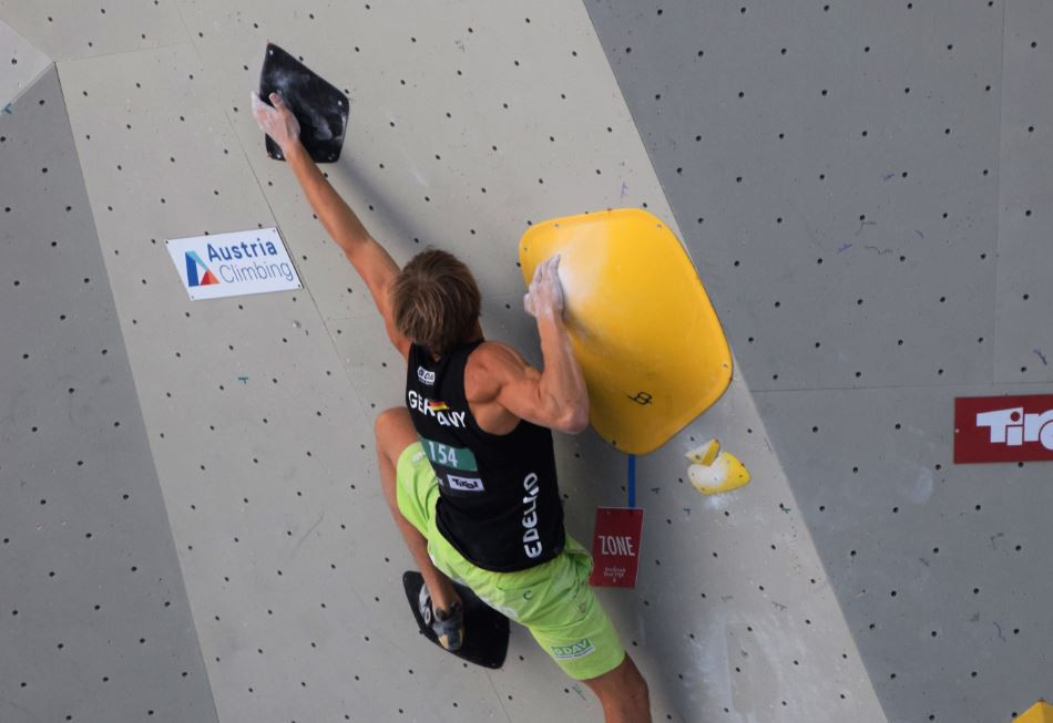 Men's bouldering qualification was the focus in Innsbruck today ©IFSC 